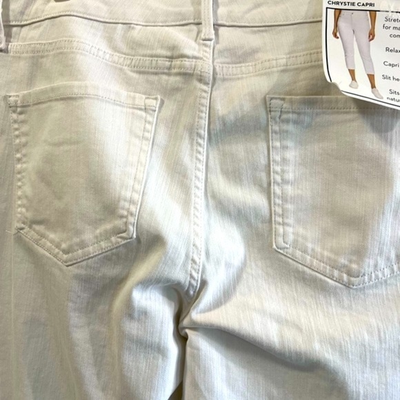 Nine West Women’s White stretch twill Chrystie Capri with slit side hem. Size 14 - Picture 16 of 16